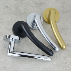 Z16 Curved Lever Rose Door Handles