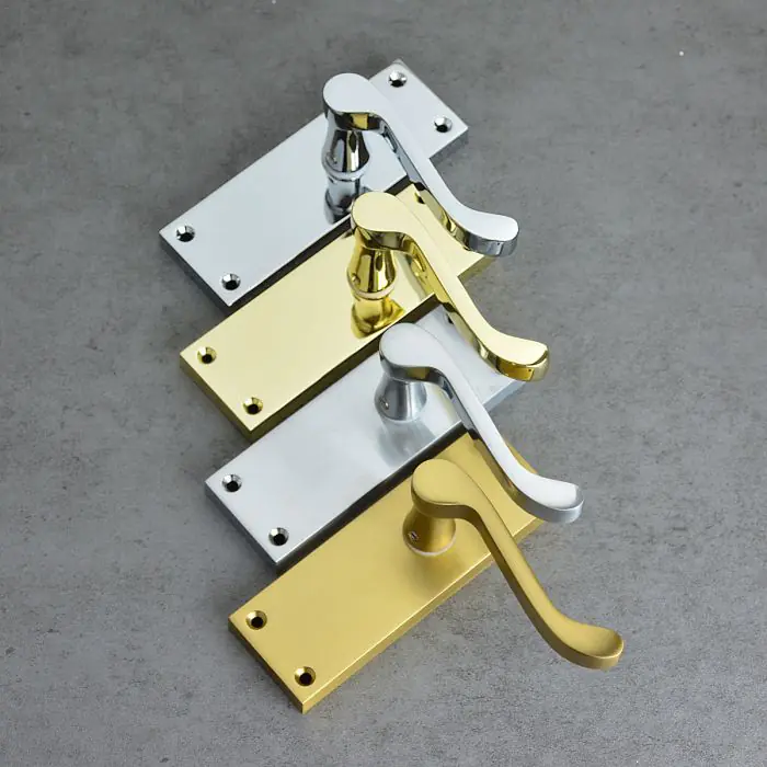 Z06 Victorian Scroll Latch Door Handles