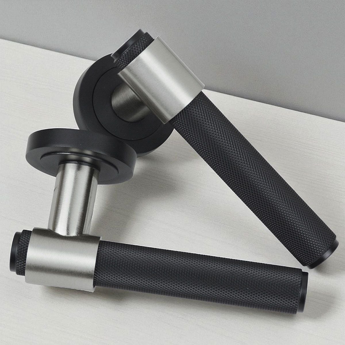 Z721 Knurled Lever Collar Door Handle | Handlestore