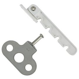 R06 Tilt & Turn Window Restrictor in White 