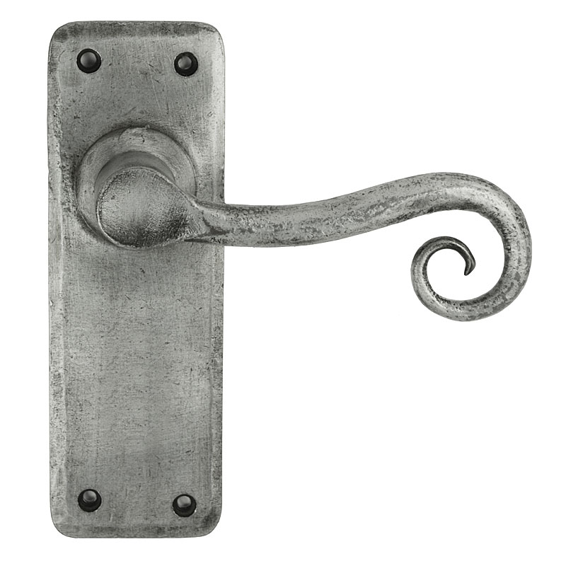 Frelan Z127 Solid Hand Forged Iron Lever Latch Door Handle, Chester