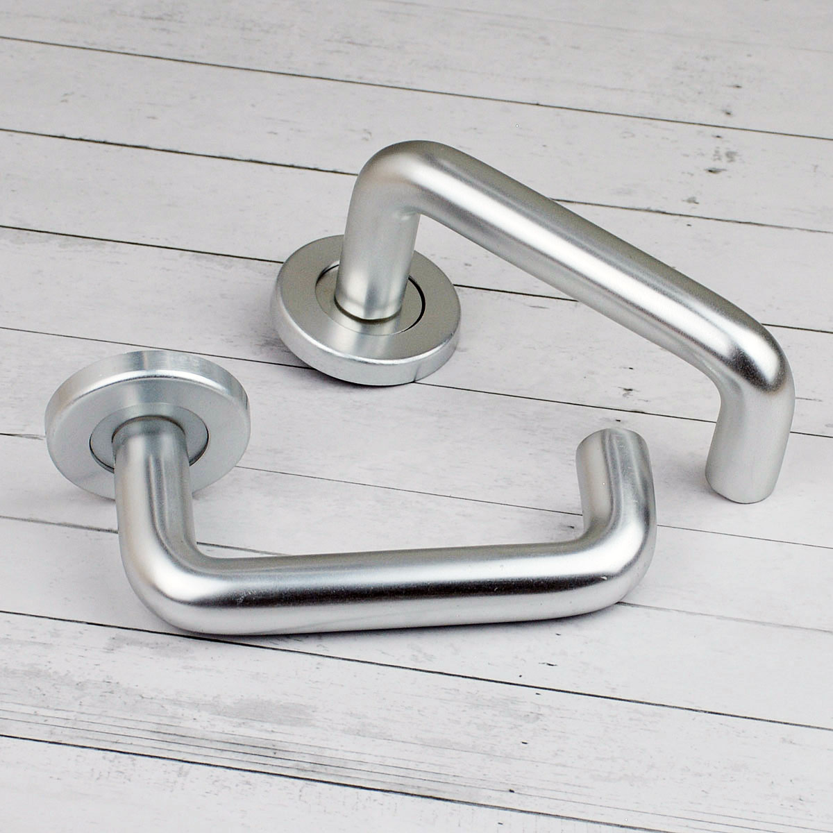 Zoo Silver Z400 Aluminium Door Handles, Lever On Rose, Rtd,